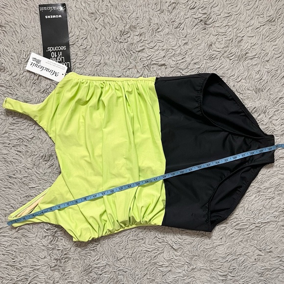 Miraclesuit Swimsuit One Piece Slimming Color Block Kiwi 22W New - Picture 5 of 6